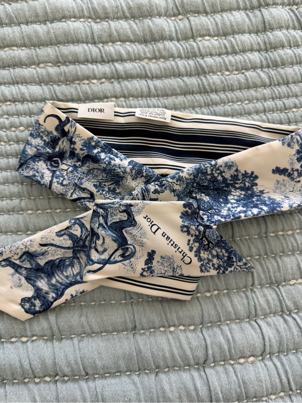 Dior Blue and Cream Silk Twilly with Toile Motif - Picture 2 of 4